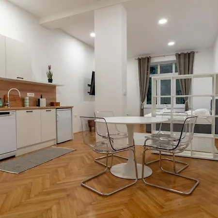 Sofija * Ljubljana