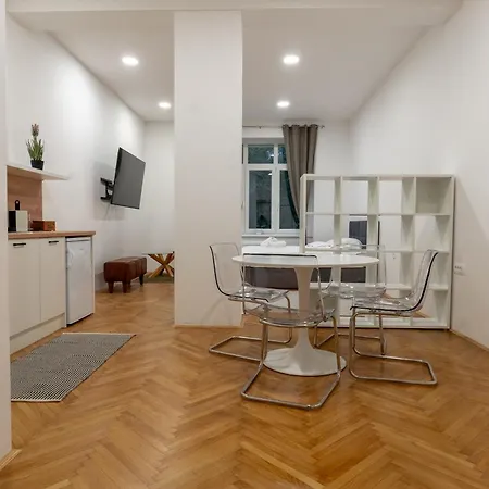 Apartment Sofija Ljubljana