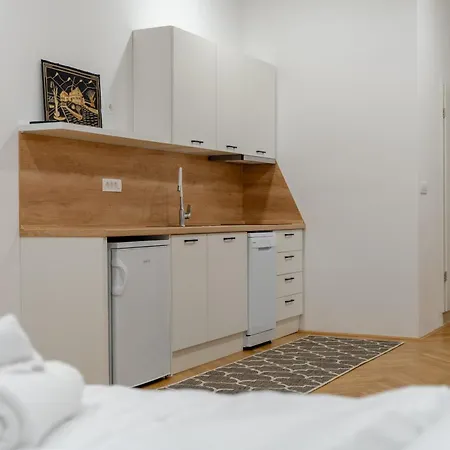 Sofija Apartment *