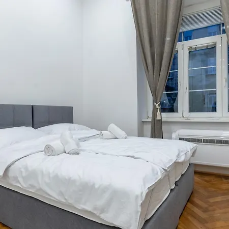 Sofija Apartment *