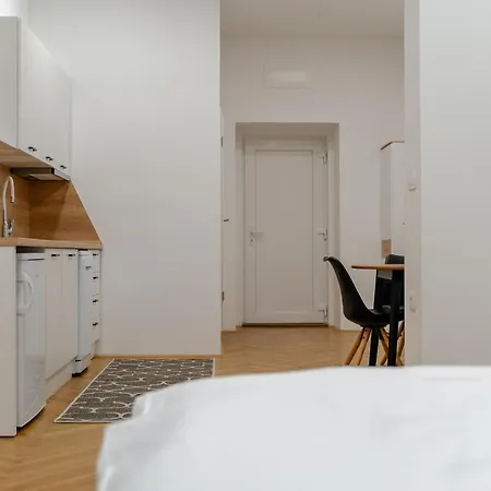 Sofija * Λιουμπλιάνα