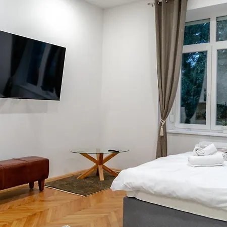 Sofija * Ljubljana