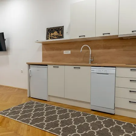 Sofija Apartment *